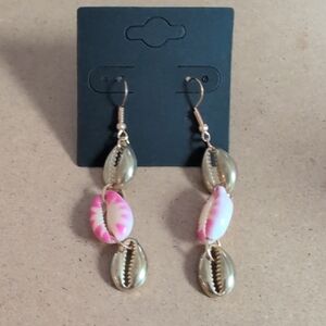 Chic Gold and Pink Shell Drop Earrings